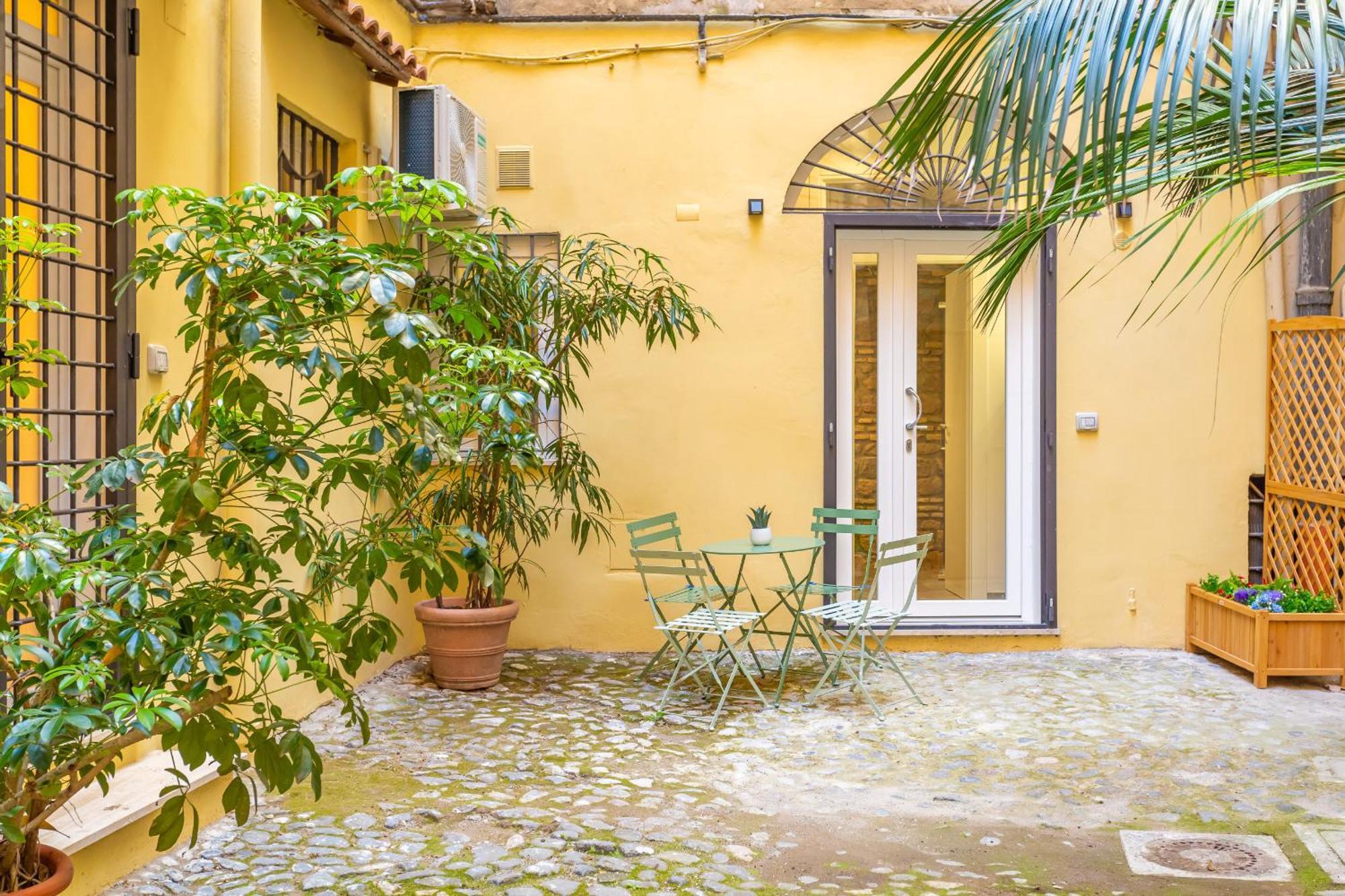 Pantheon Giovanni Hideaway Apartment Rome